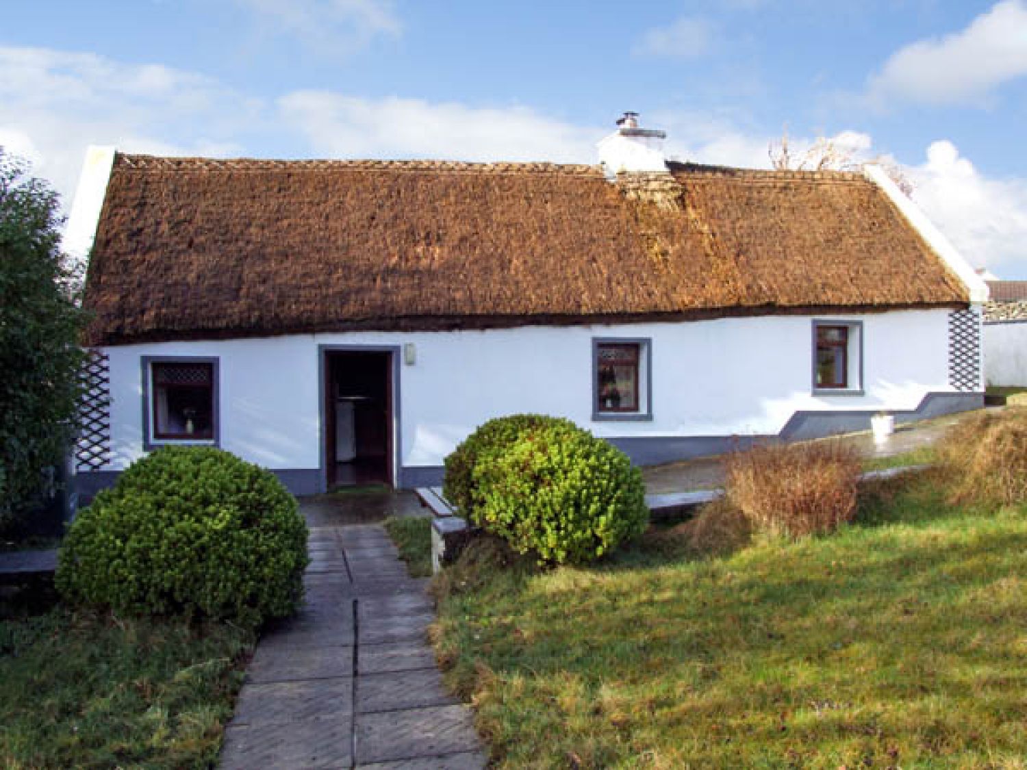 The Thatched Cottage Drummin, County Mayo Self Catering Holiday Cottage