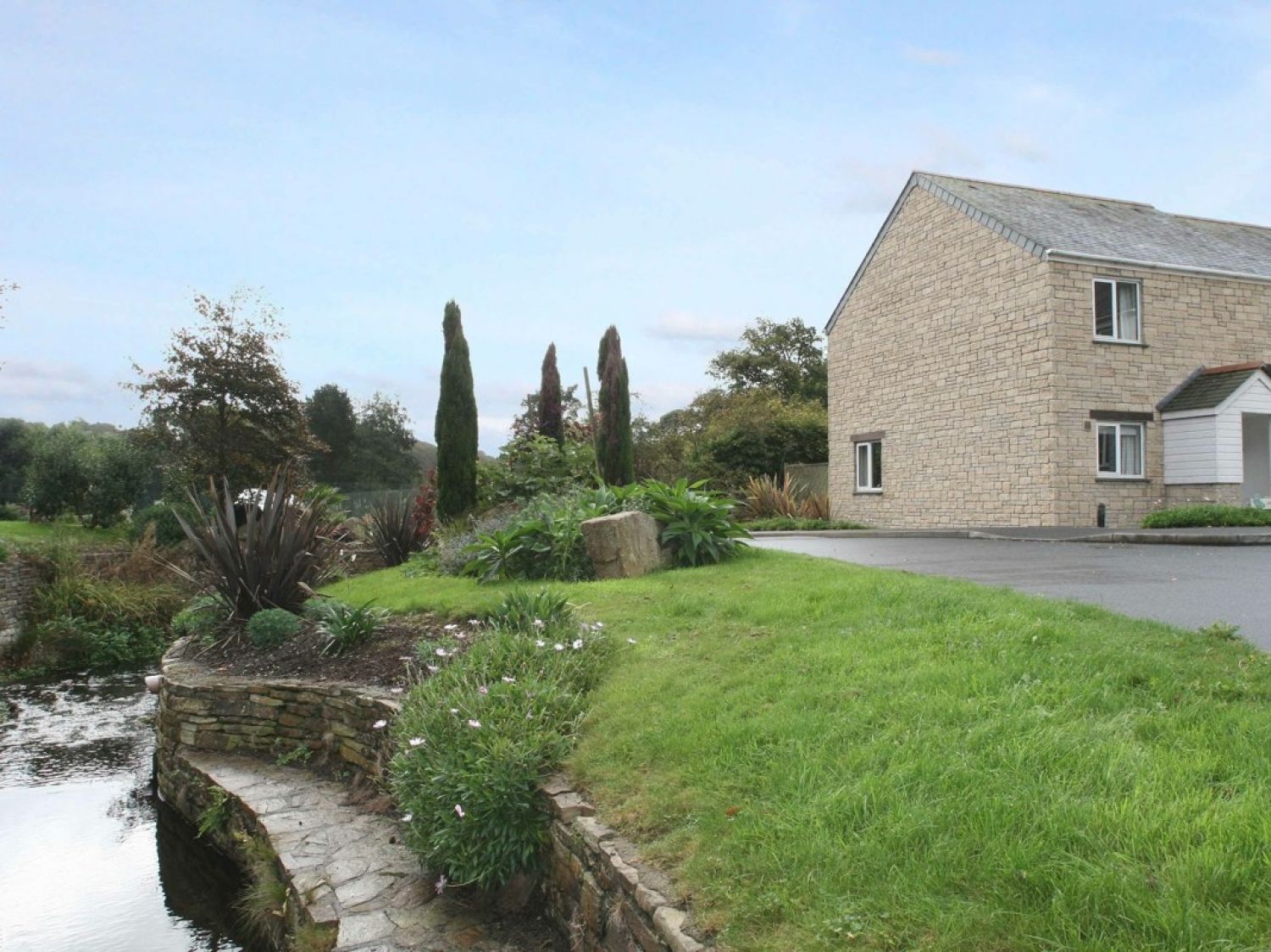 Heather's Cottage Falmouth Maenporth Cornwall Self Catering