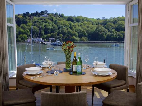 9 Dart Marina Dartmouth Self Catering Holiday Cottage - 